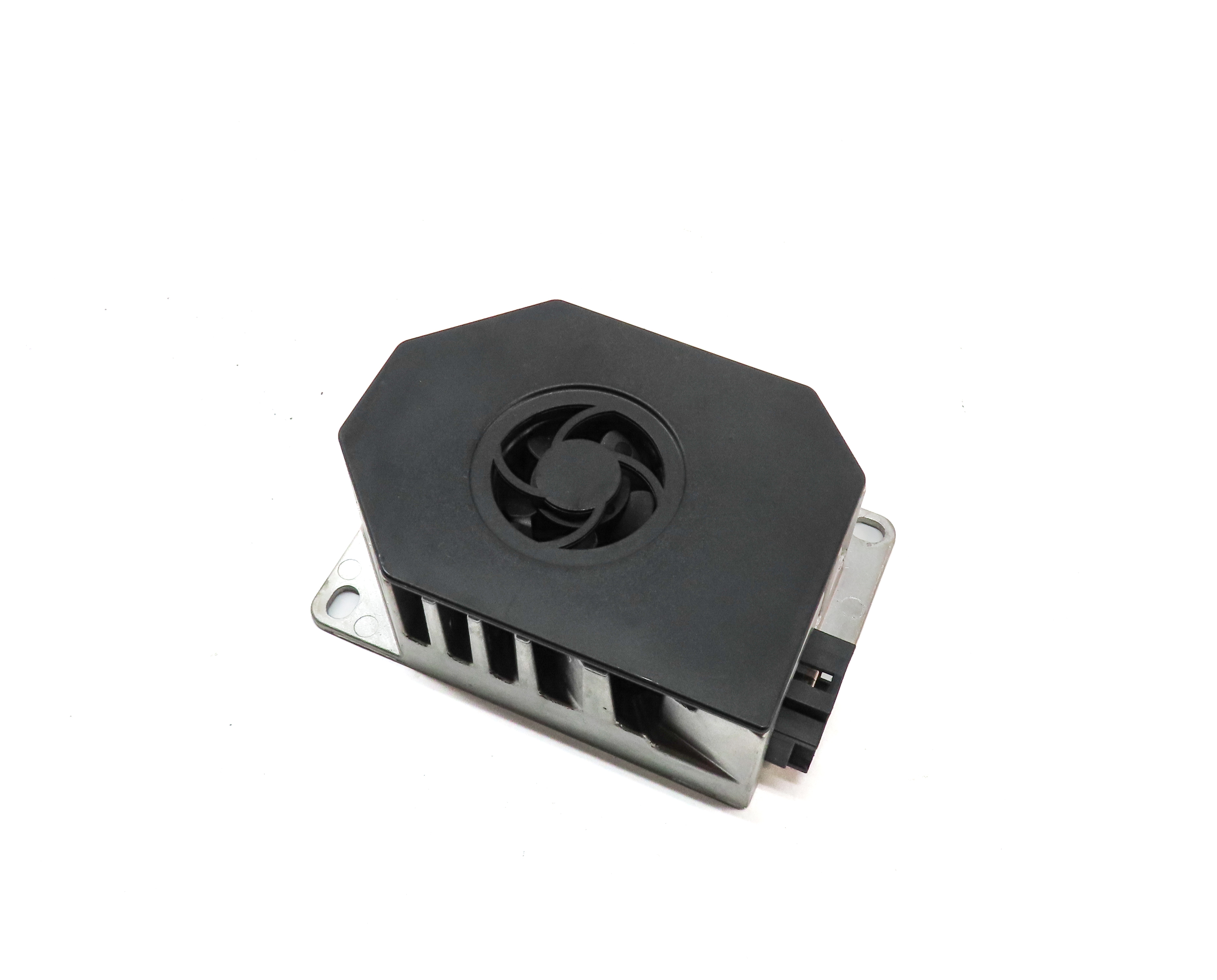 2014 MERCEDES E350 (W212) STEREO AUDIO SOUND SYSTEM SUBWOOFER AMPLIFIER AMP — exact item pictured